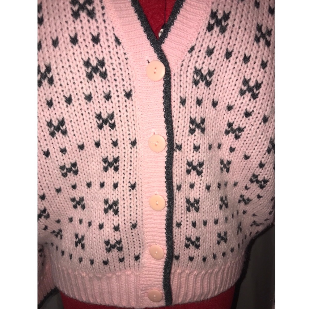 Pink sweater - Picture 5 of 6